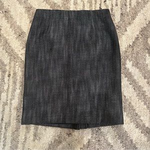 Banana Republic Pencil Skirt - Size 4
